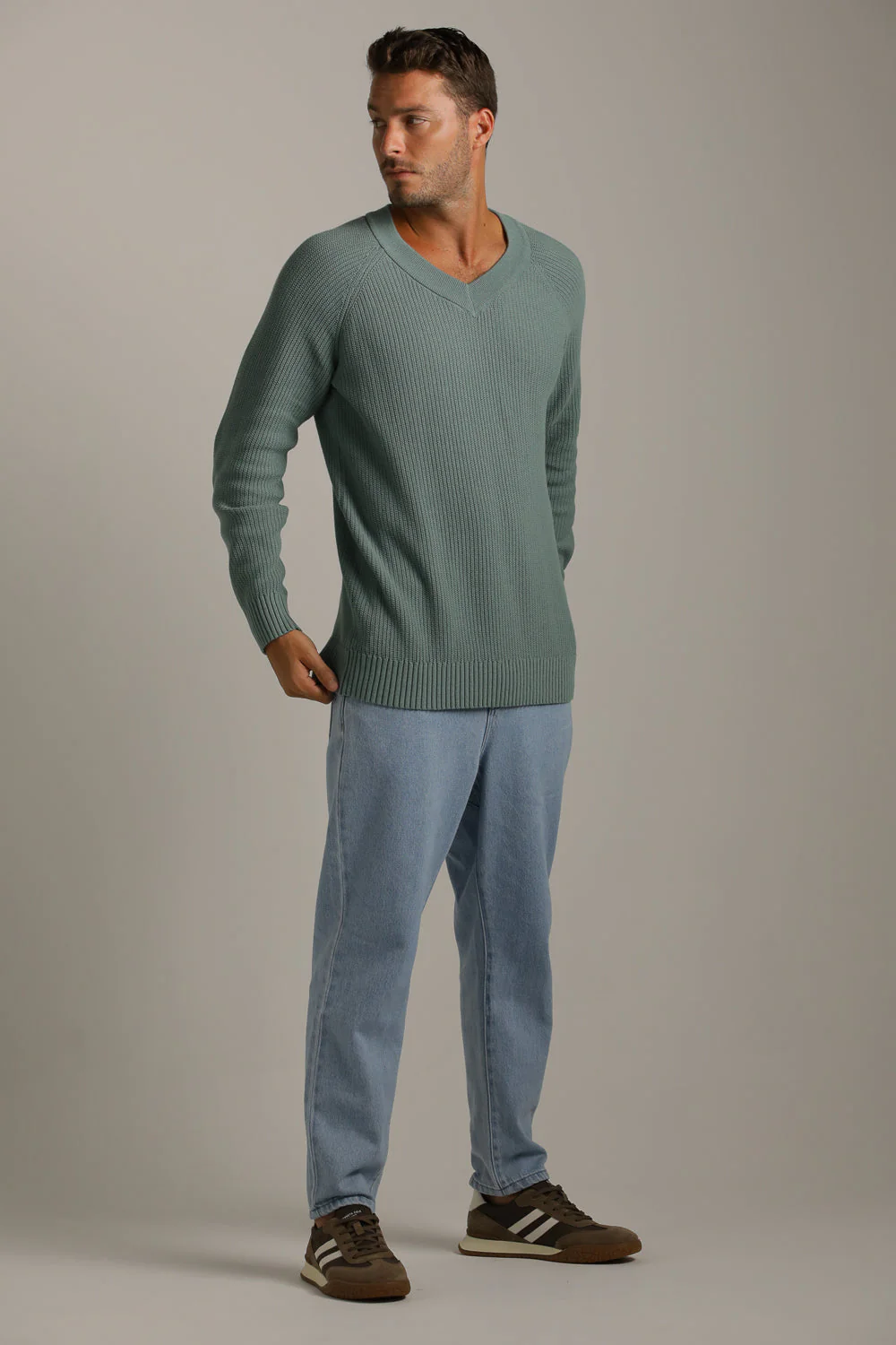 V Neck Raglan Knit - Image 8