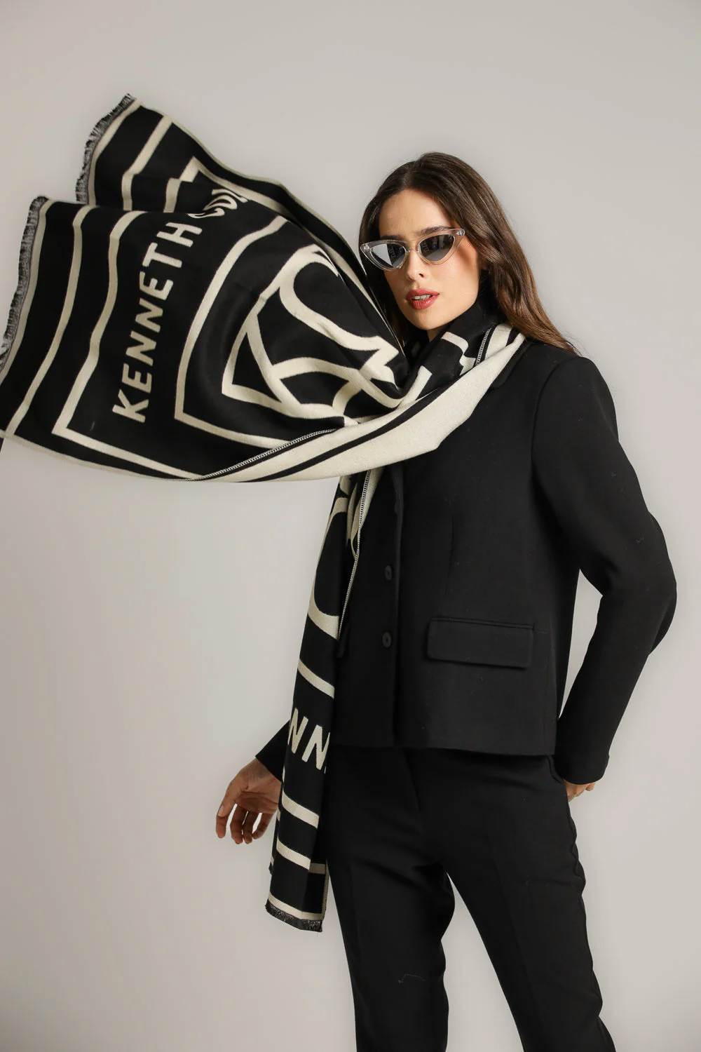 Graphic Jacquard Scarf - Image 4