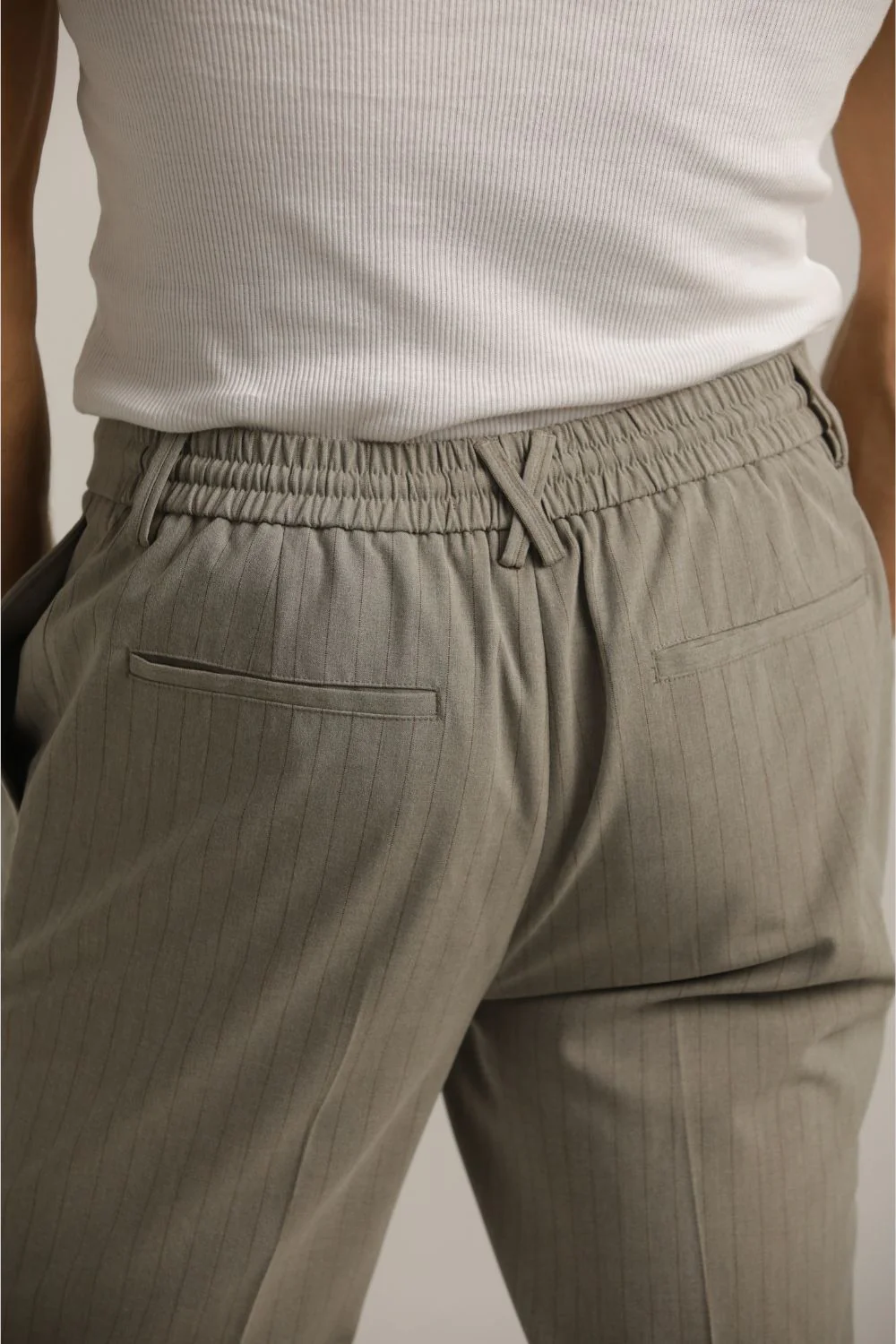 Tapered trousers - Image 9