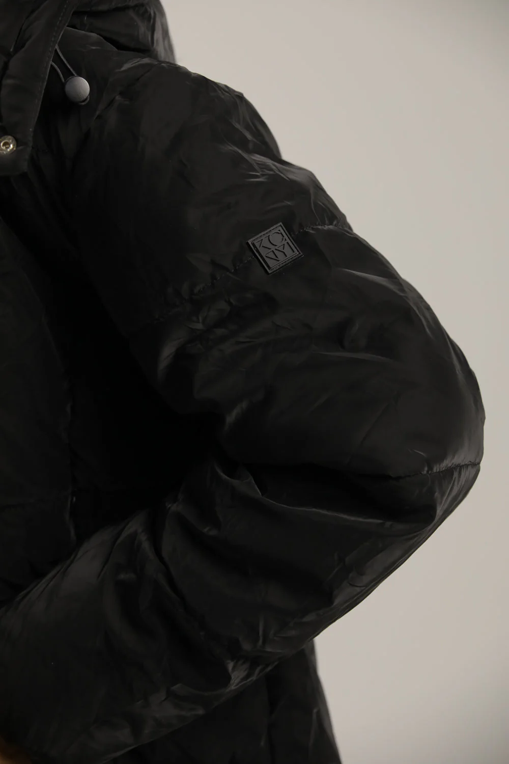 Cropped Puffer Jacket - Image 14