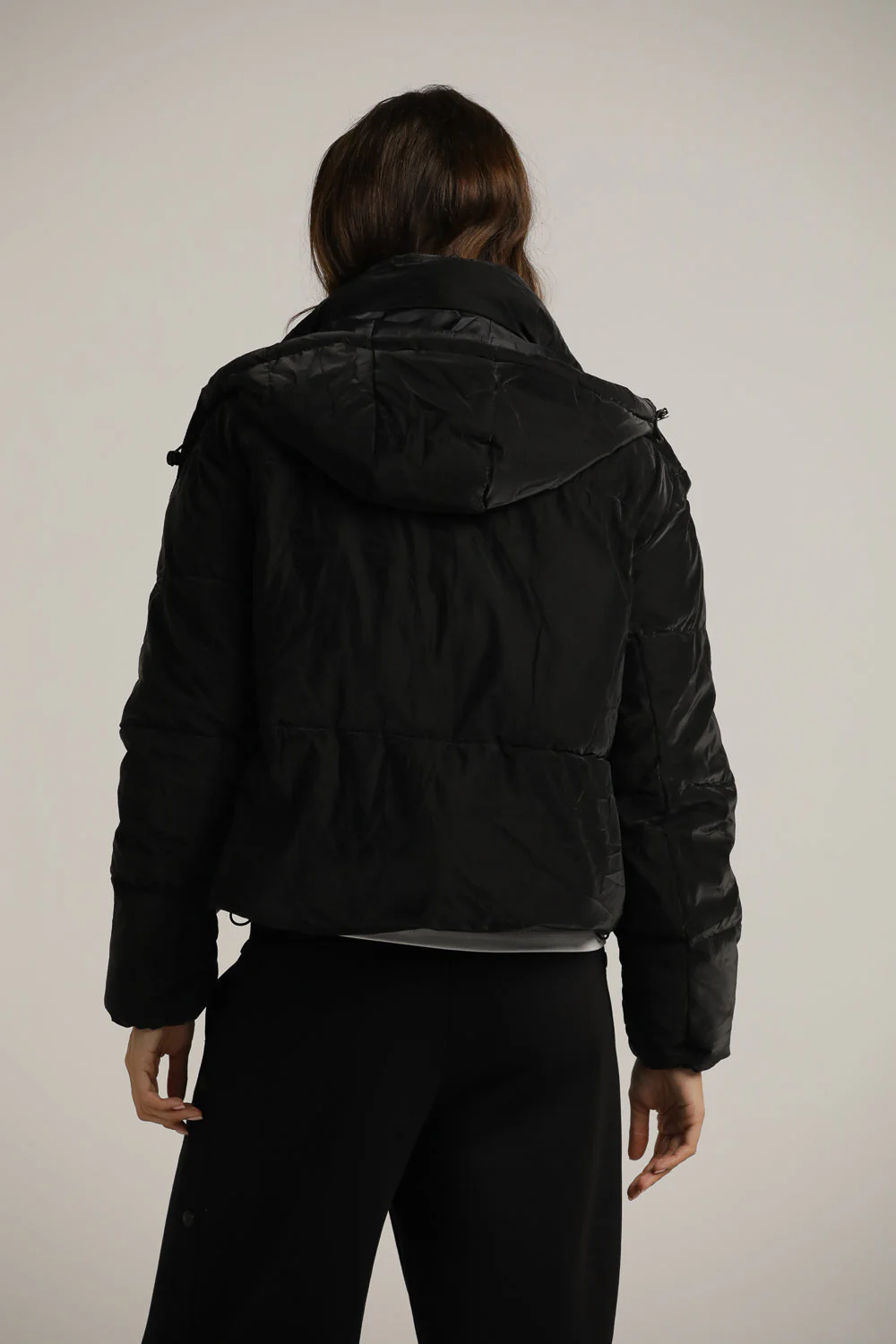 Cropped Puffer Jacket - Image 15
