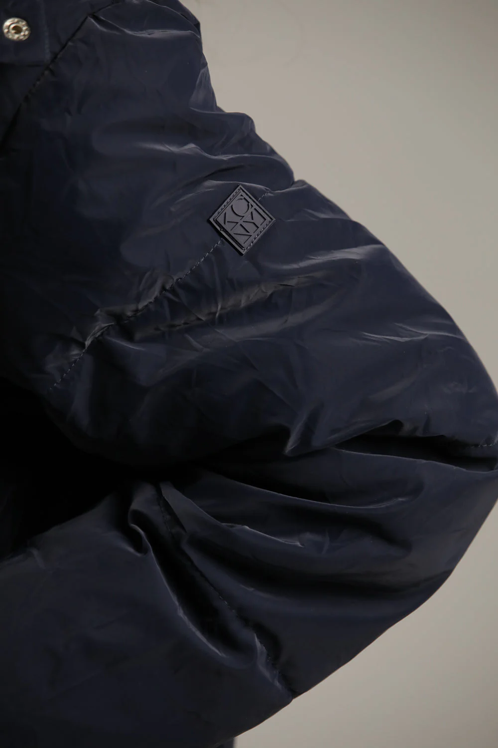 Cropped Puffer Jacket - Image 7