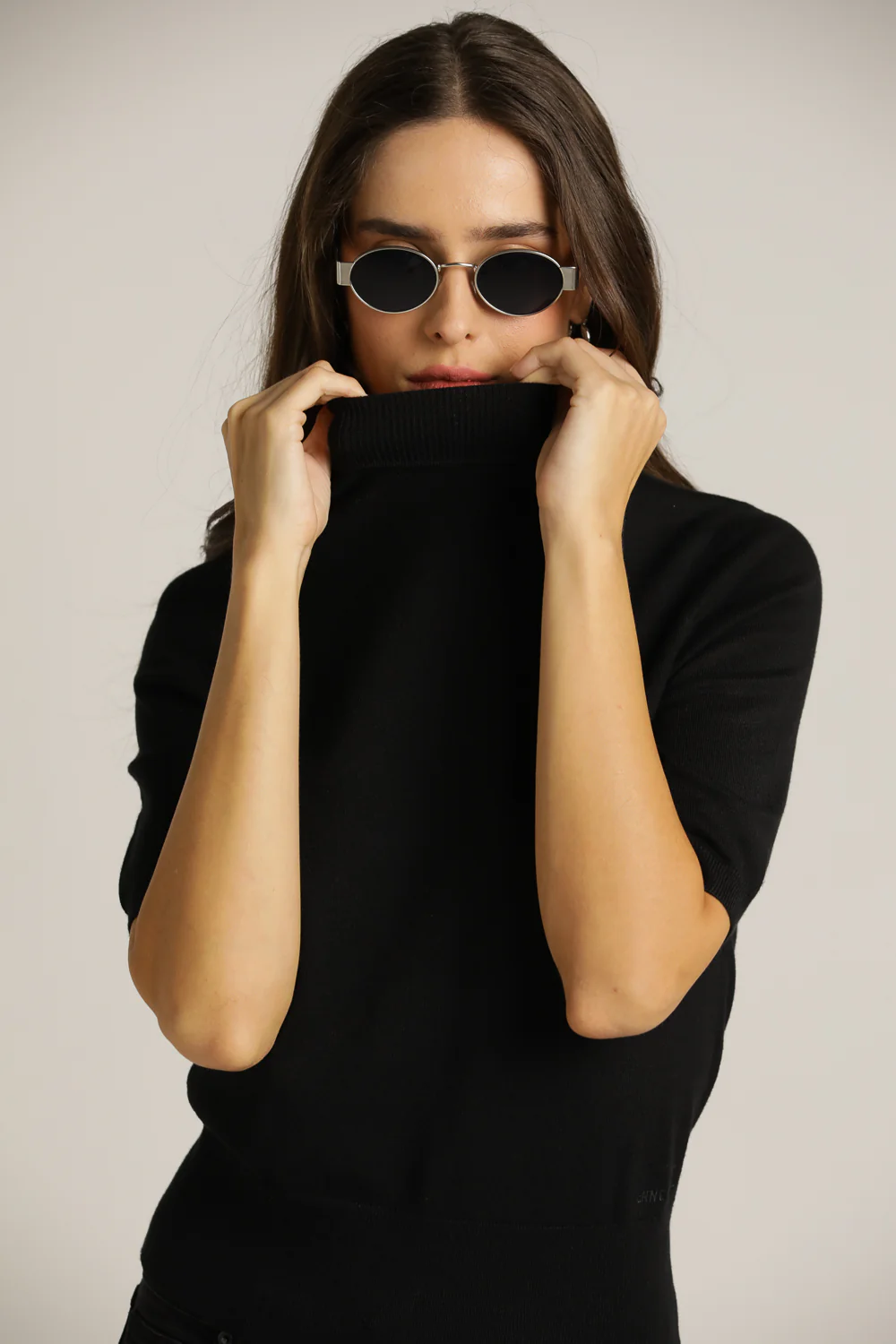 Short Sleeve Turtleneck Knit - Image 8