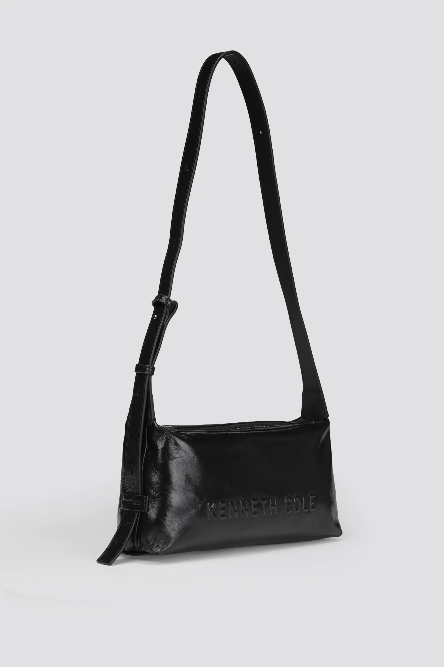 Sleek Leather Shoulder Bag - Image 9