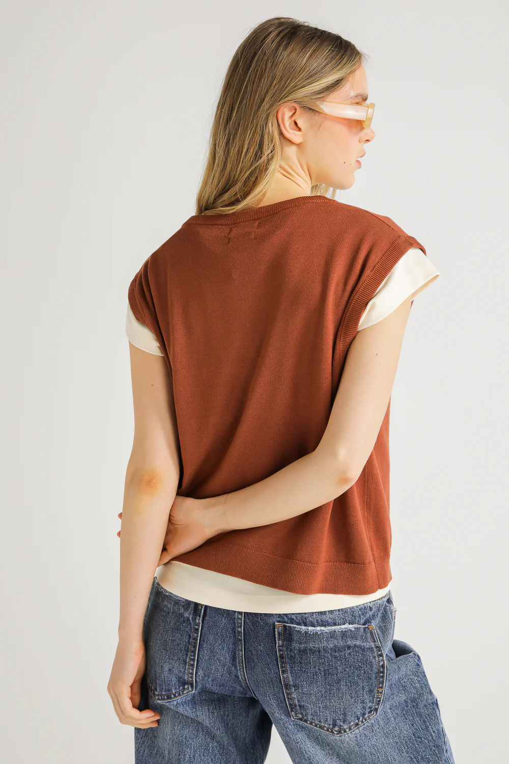 Sleeveless Knit Cardigan - Image 4