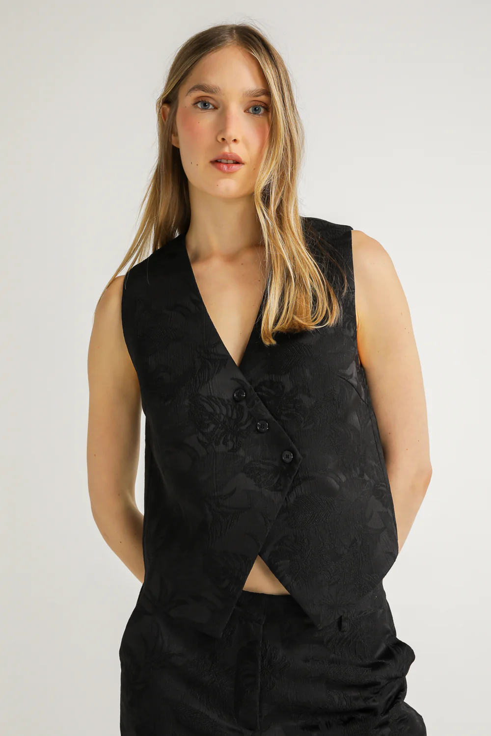 Sleeveless Top - Image 4
