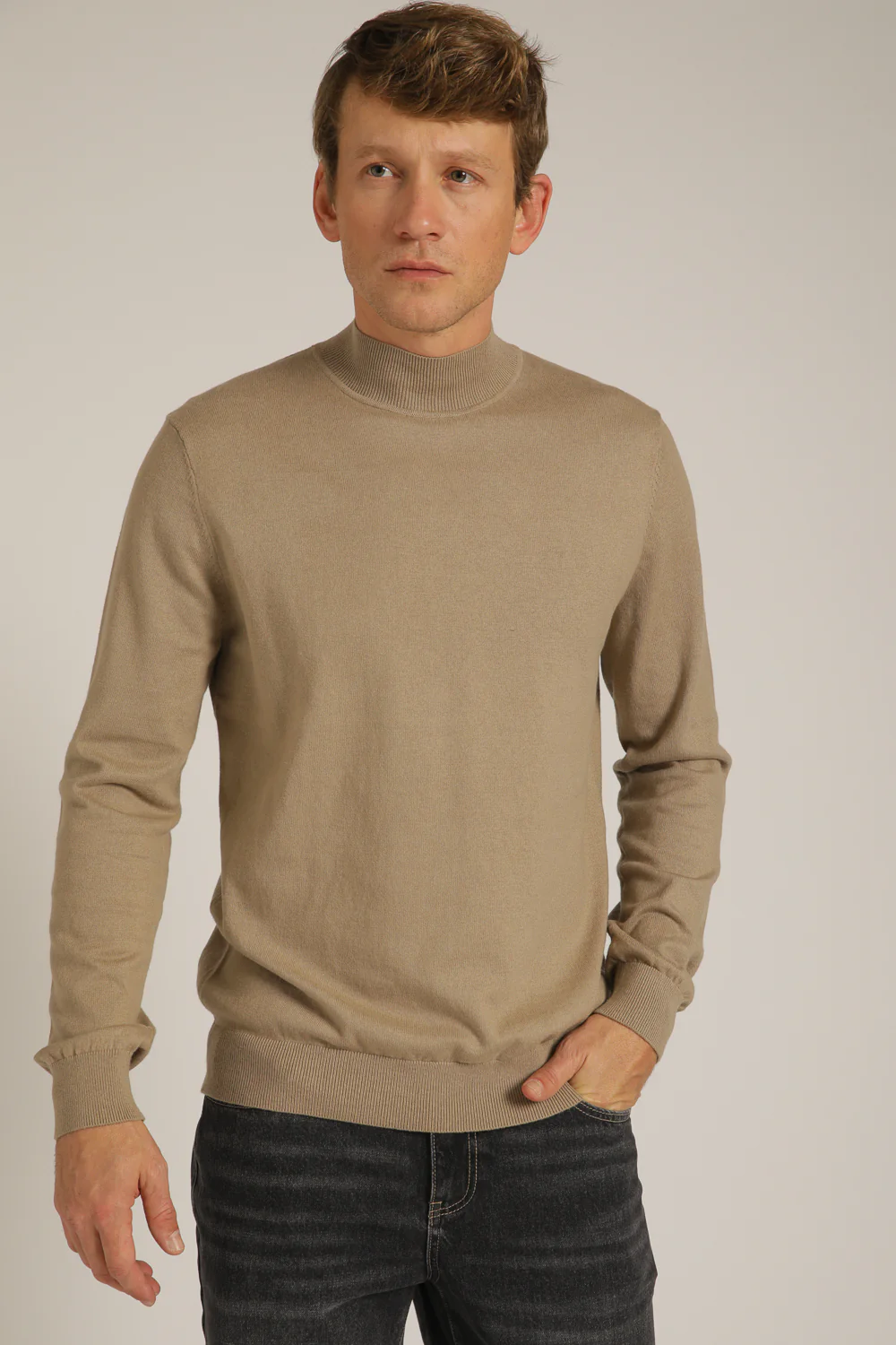 Turtleneck Knit - Image 9