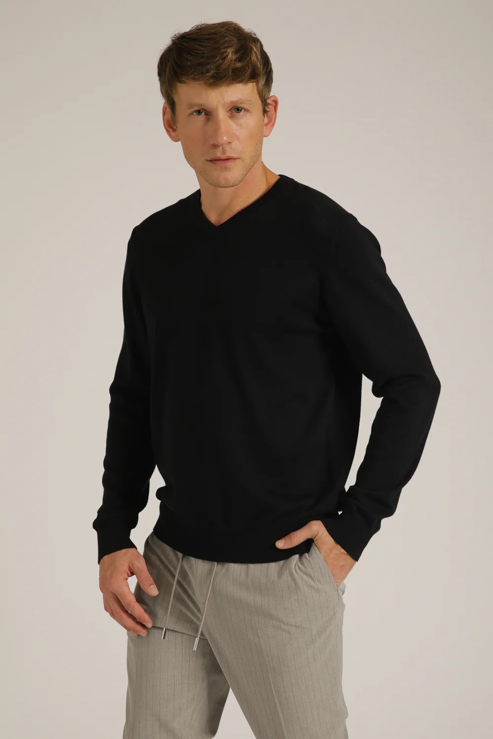 V Neck Knit - Image 17