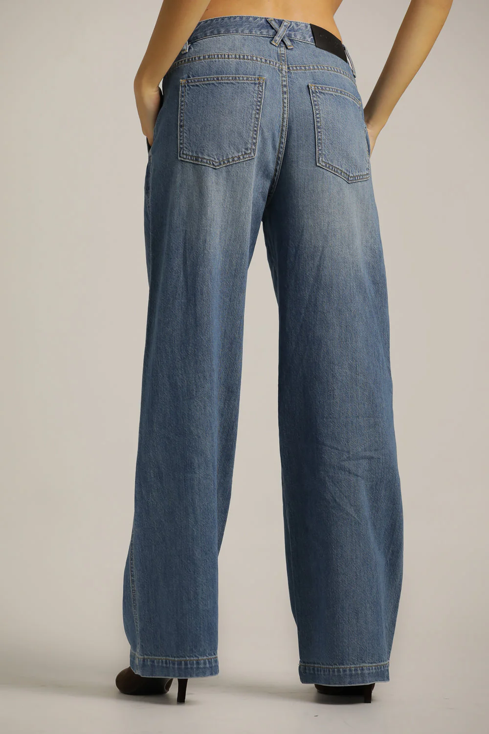 Wide Leg Jeans - Image 4