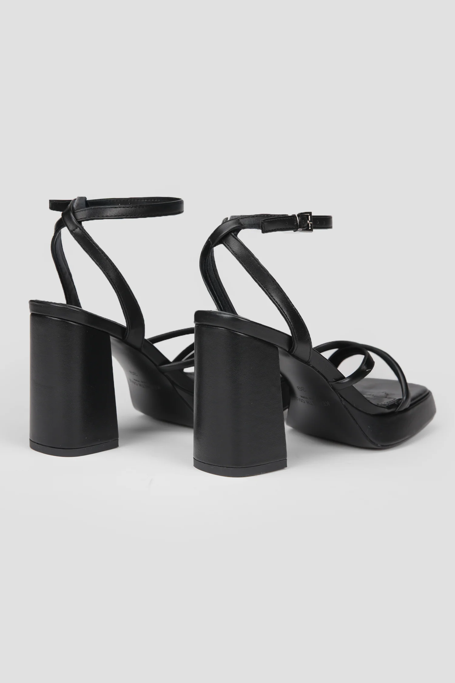 Women's Sandal - Image 10