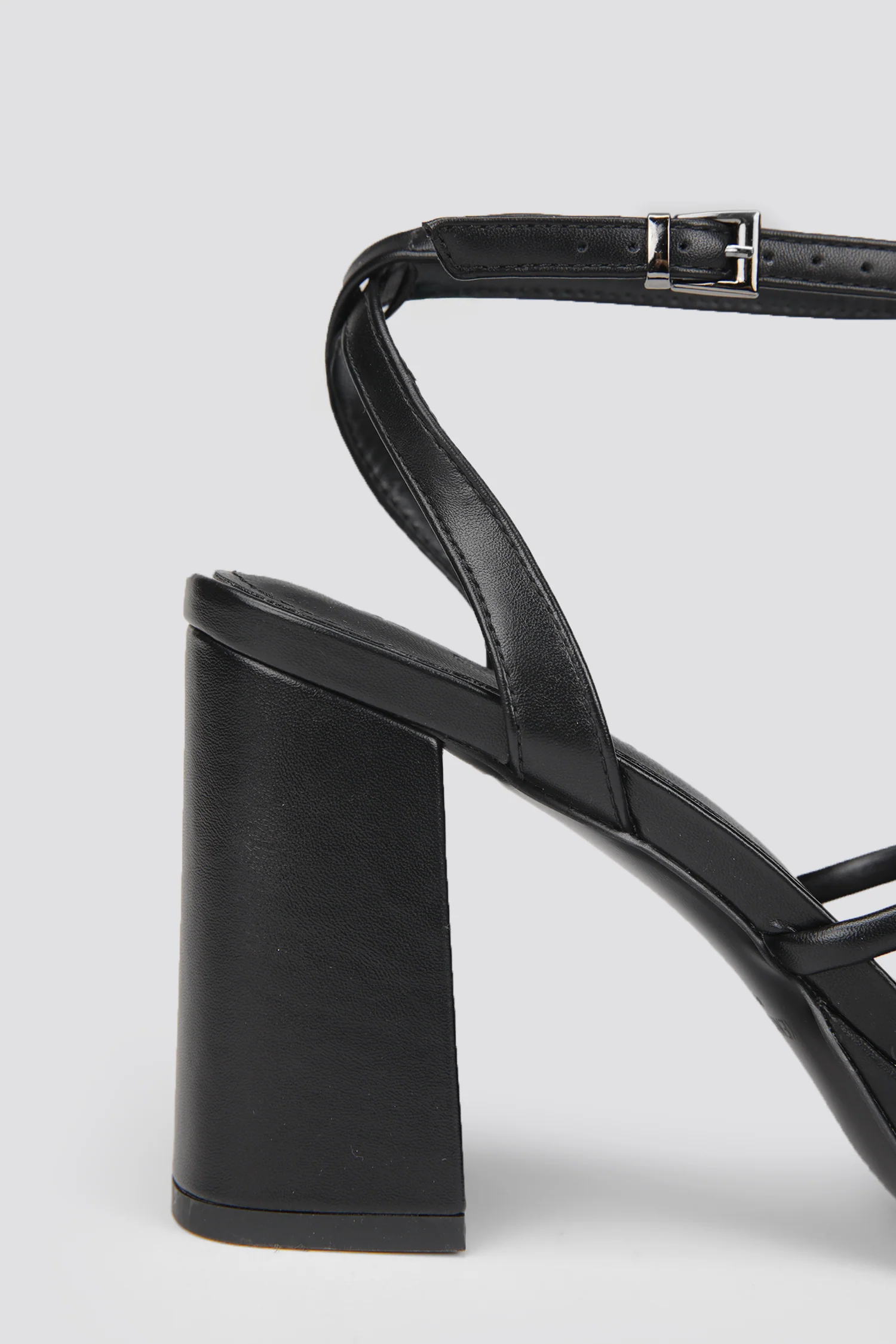 Women's Sandal - Image 9