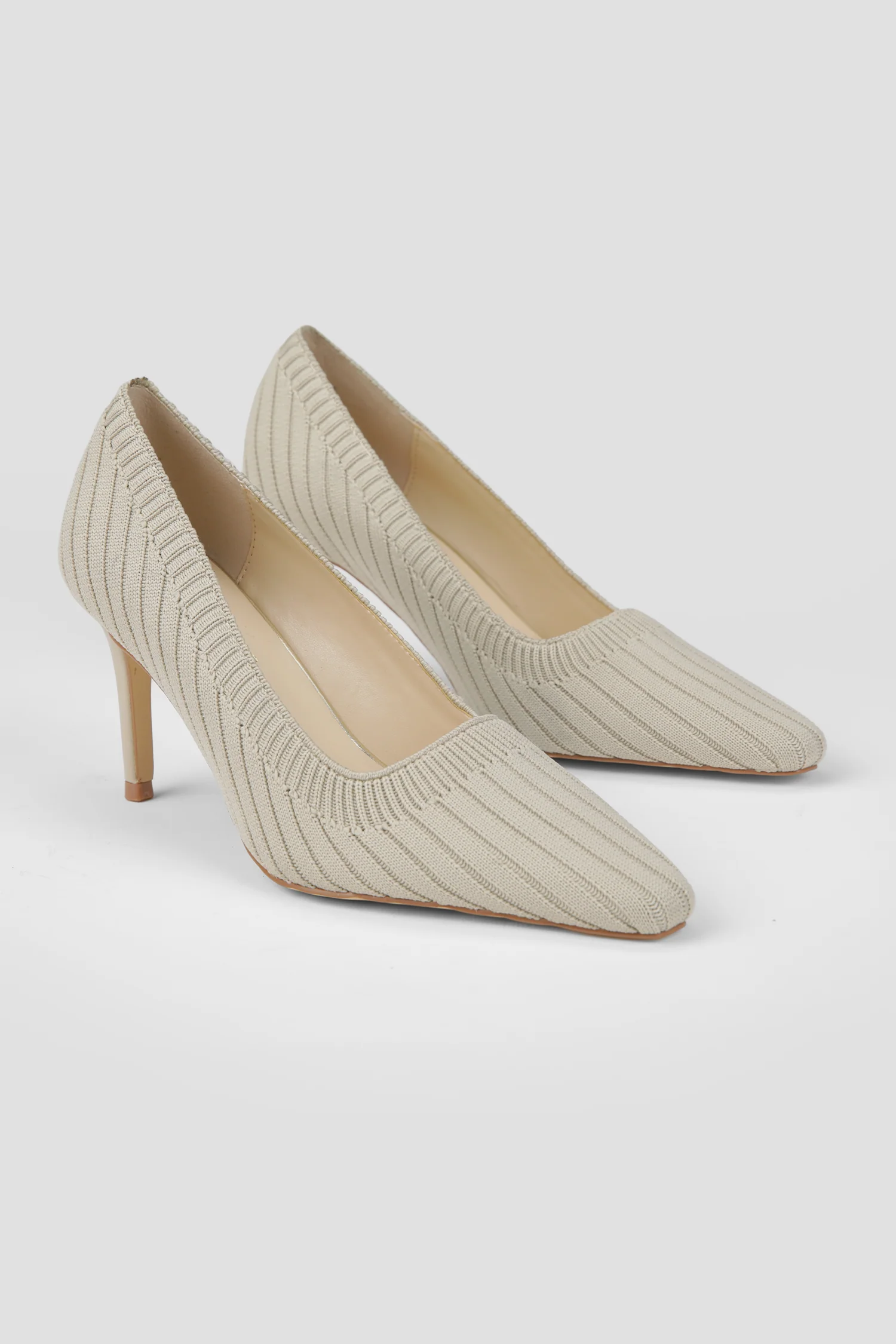 Pointed Toe Knitted Heels - Image 4