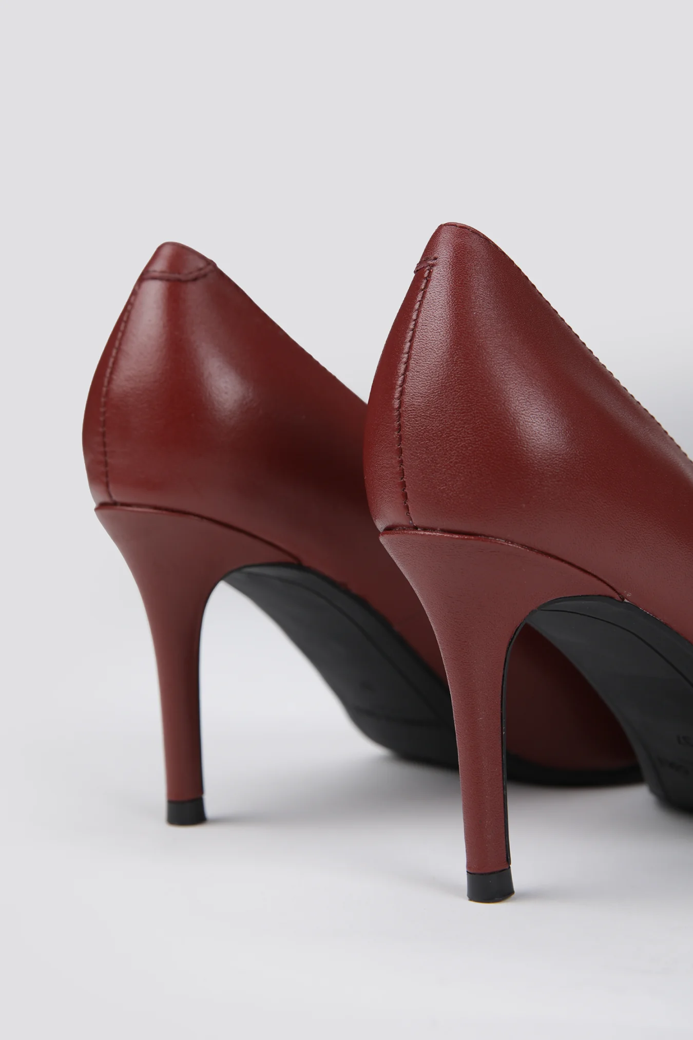 Pointed Toe Heels - Image 5